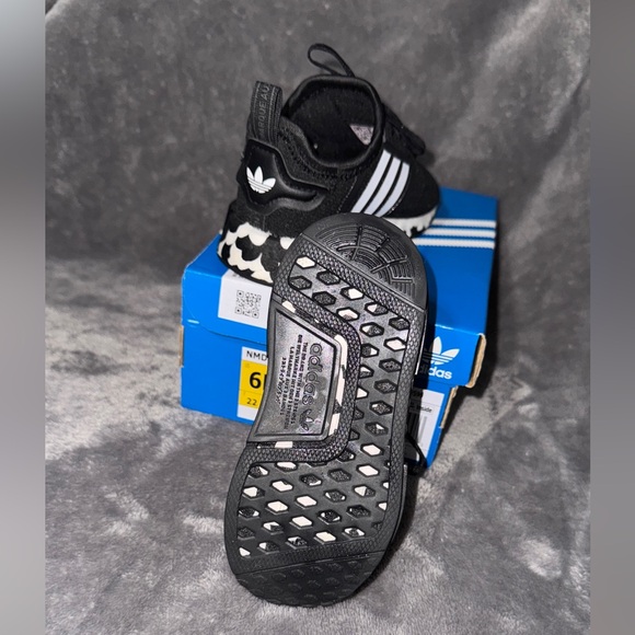 adidas Originals NMD R1 Casual Sneakers Toddler - Size 6 (color splash) - Picture 9 of 10